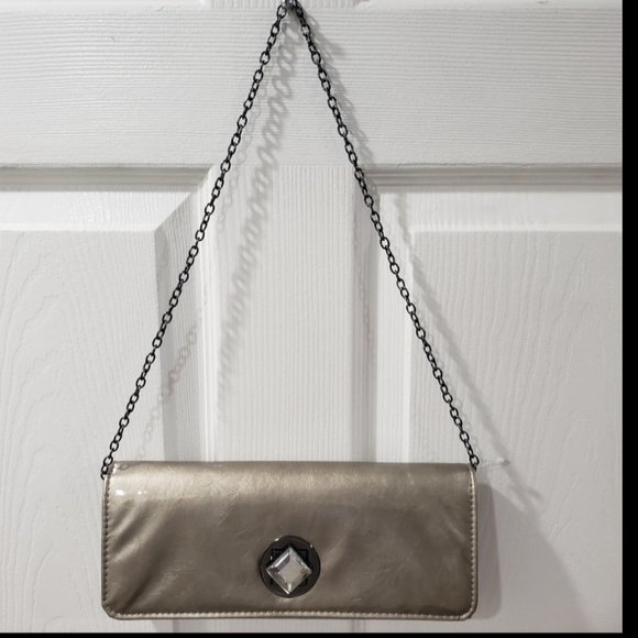 Gunne Sax Handbags - Gunne Sax Clutch Handbag Gold w/ black Chain